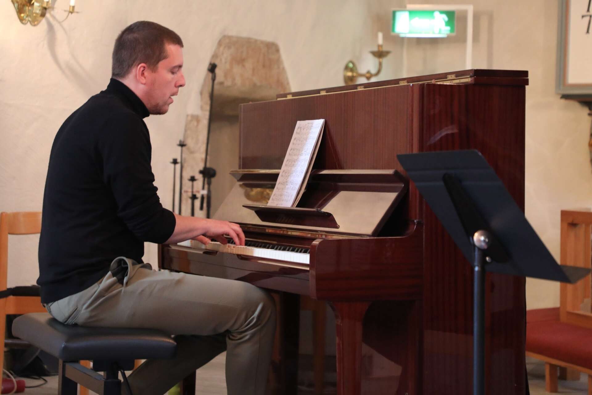 Daniel Jarl är pianisten från Skövde.