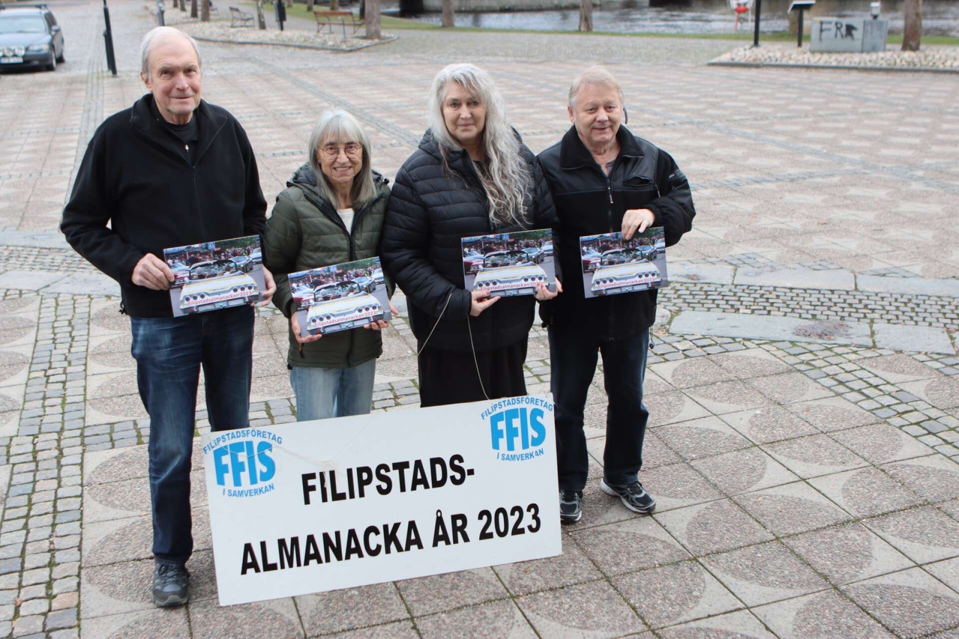  Ove Svensson, Karin Fröde Olsson, Marina Tallberg och Tommy Pettersson har alla jobbat med almanackan.