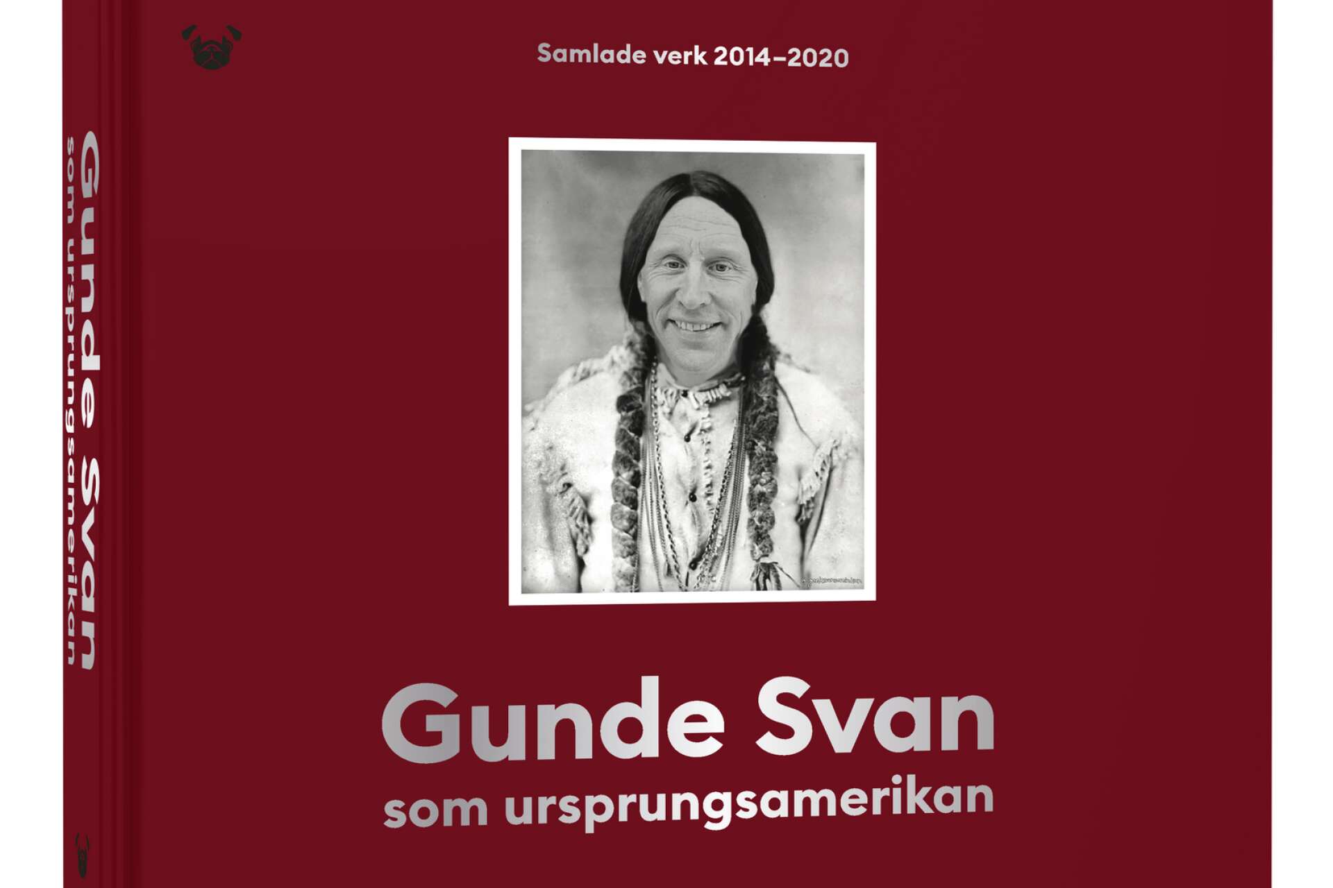 Gunde Svan som ursprungsindian har blivit bok. Flera kändisar än skidstjärnan får finna sig i att få nya roller i bilderna som Mikael Holmquist skapar.