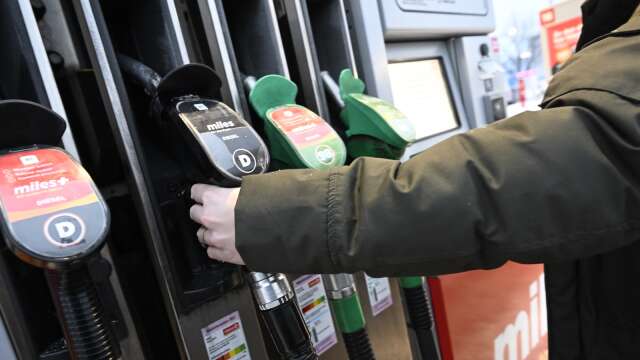 Martin Kinnunen och Thomas Morell, Sverigedemokraterna, skriver om bränslepriset i sin debattartikel.