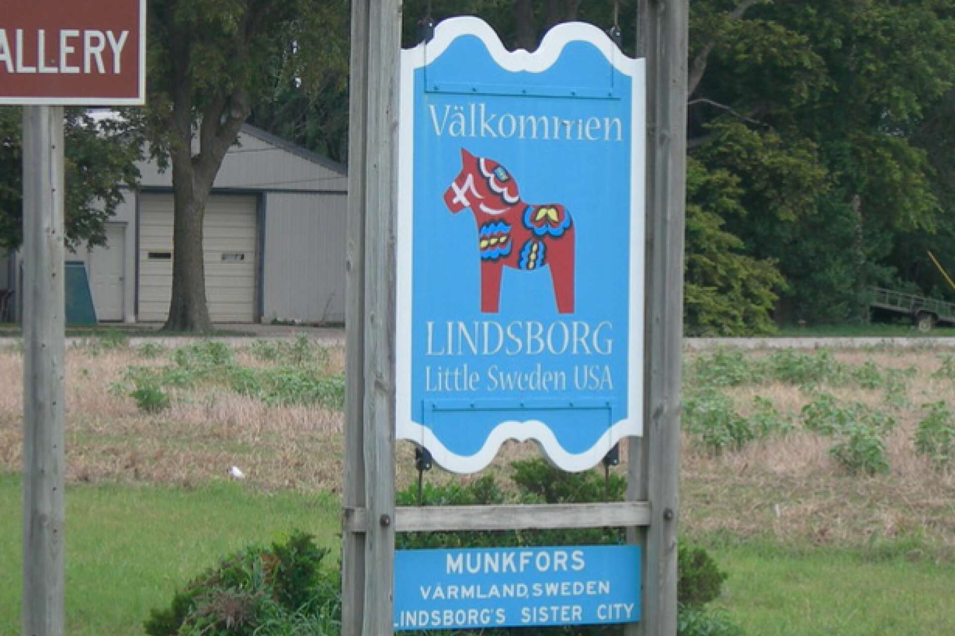Lindsborg i USA och Munkfors är vänorter. 