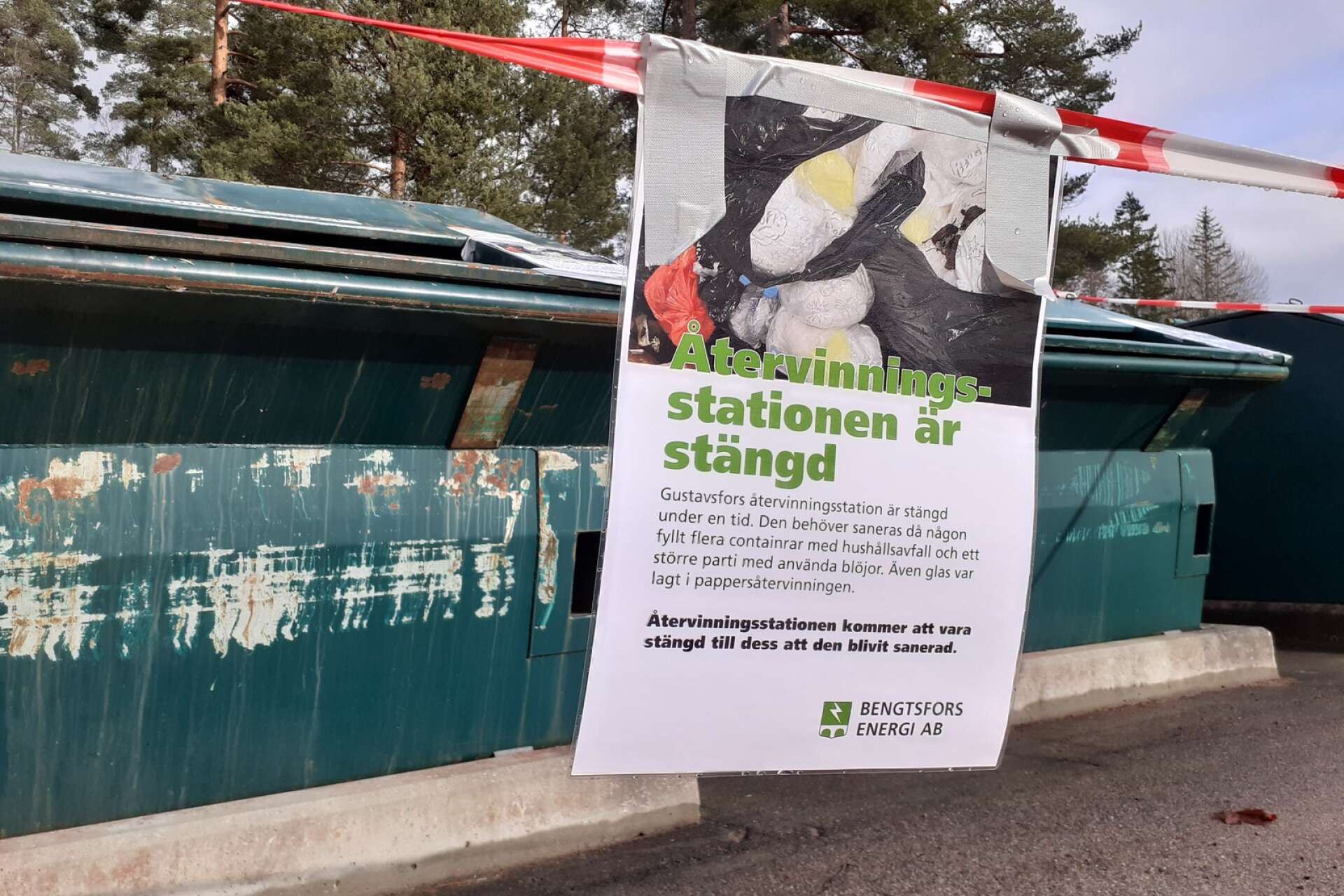 Återvinningsstationen i Gustavsfors tvingades stänga vid en tillsyn förra veckan och är fortfarande stängd.