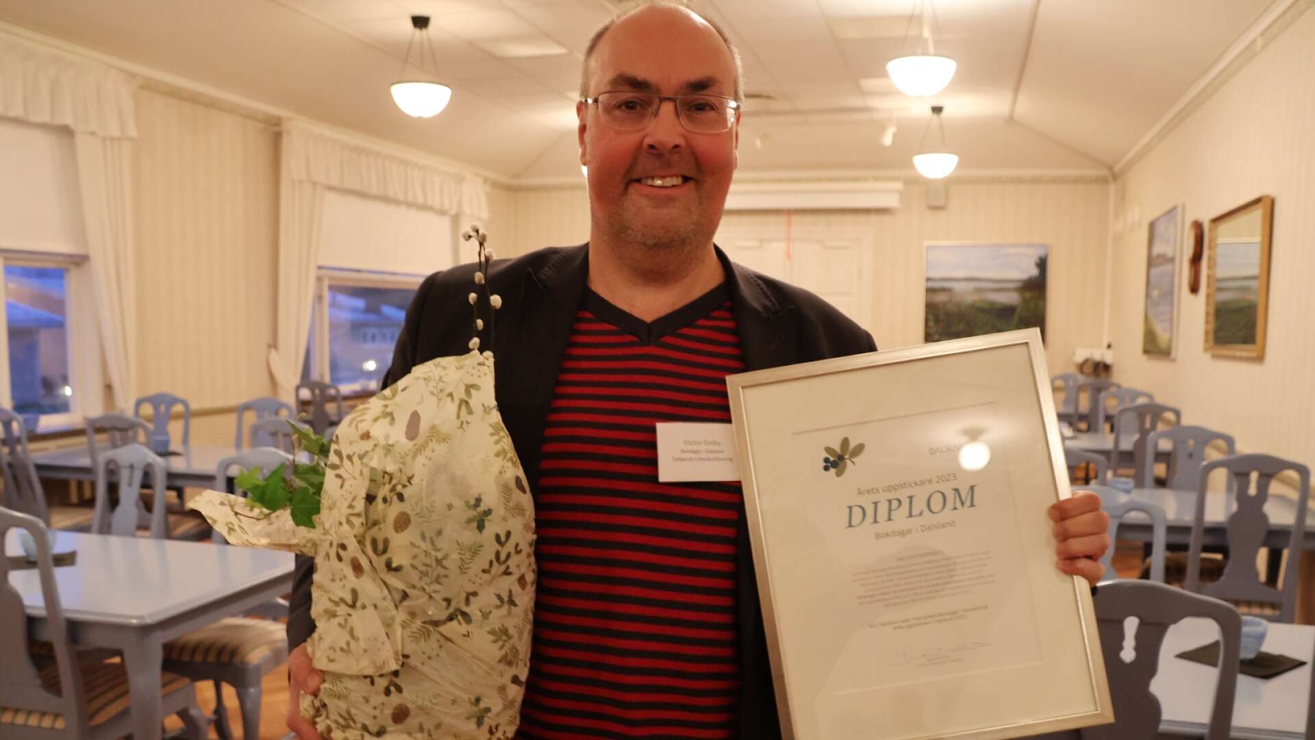 Årets uppstickare blev Dalslands litteraturförening, här med verksamhetsledaren Viktor Estby.