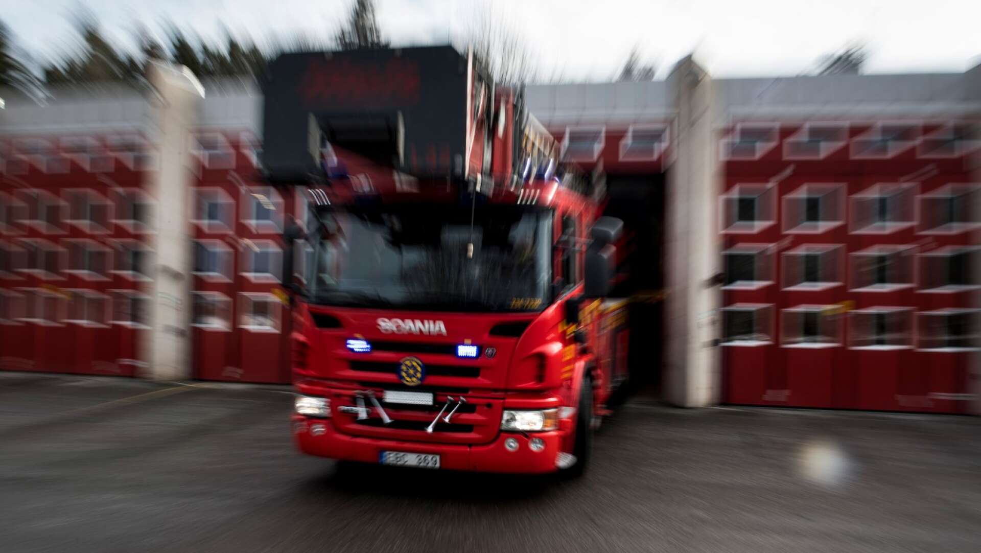 En brand bröt ut i en källare i en fastighet i Hynboholm vid lunchtid på fredagen. Arkivbild.