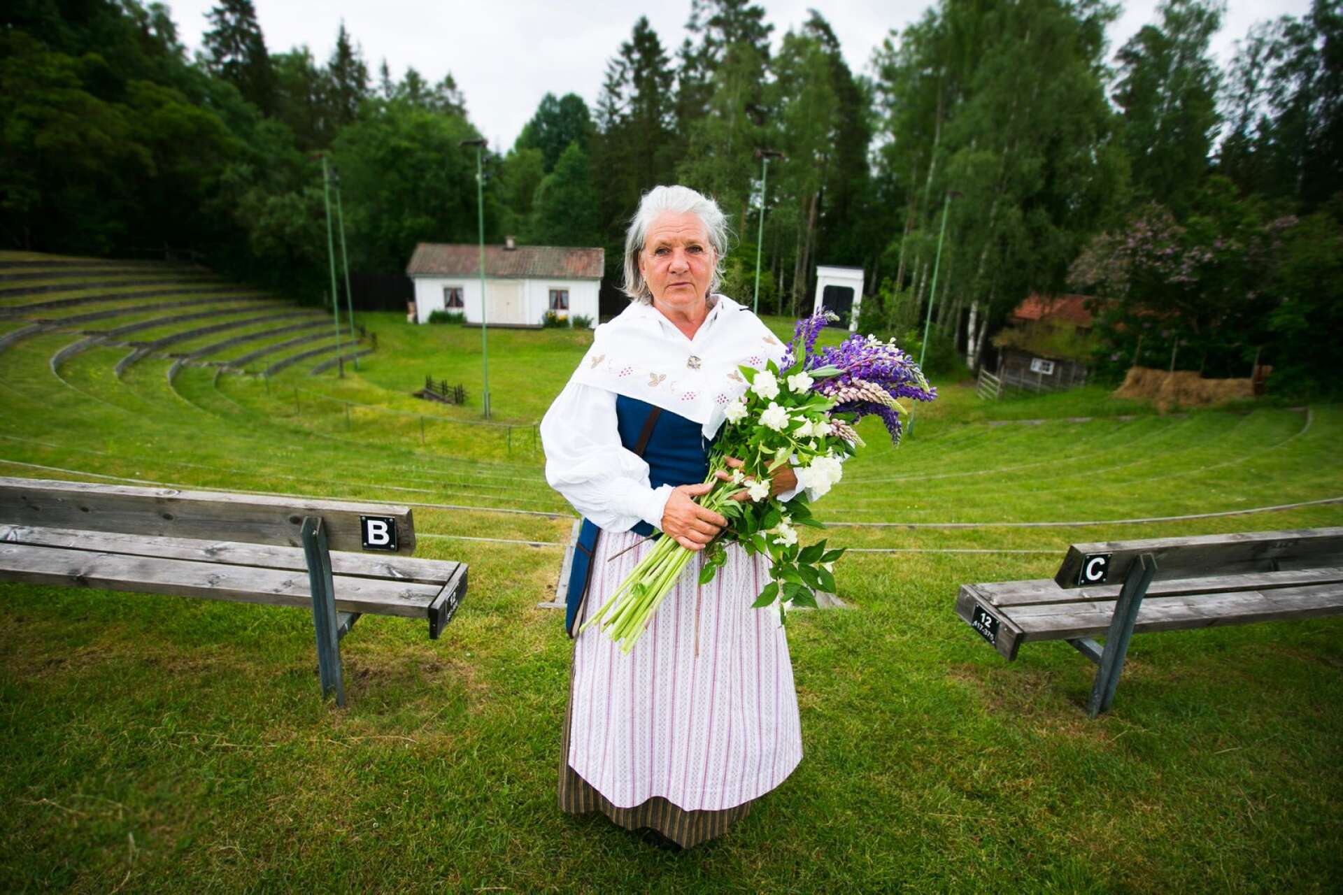 Ann-Sofie Pettersson, ordförande i Ransäters hembygdsförening, har en annorlunda midsommarafton att se fram emot i år när det blir mer folktomt än vanligt i Gropa på hembygdsgården i Ransäter.