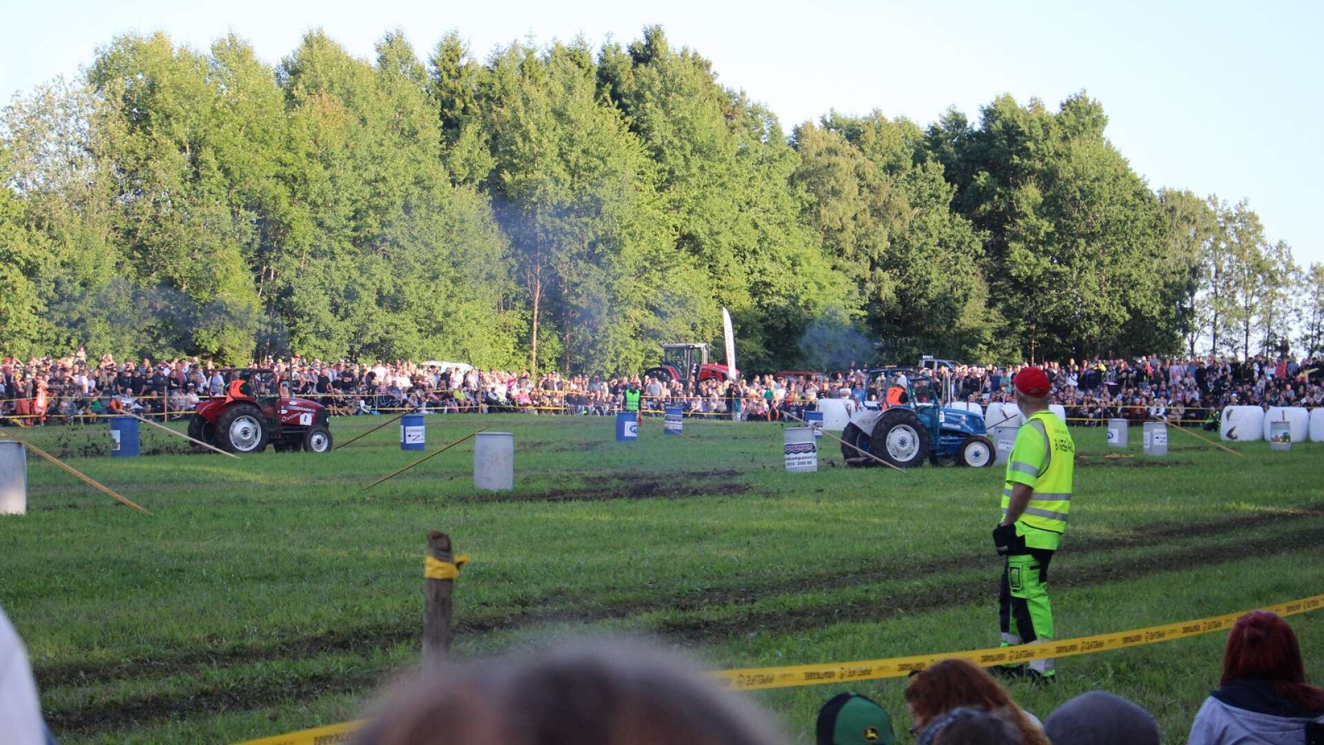 Traktorracet i Södra Lundby är ett evenemang som lockar besökare från när och fjärran.