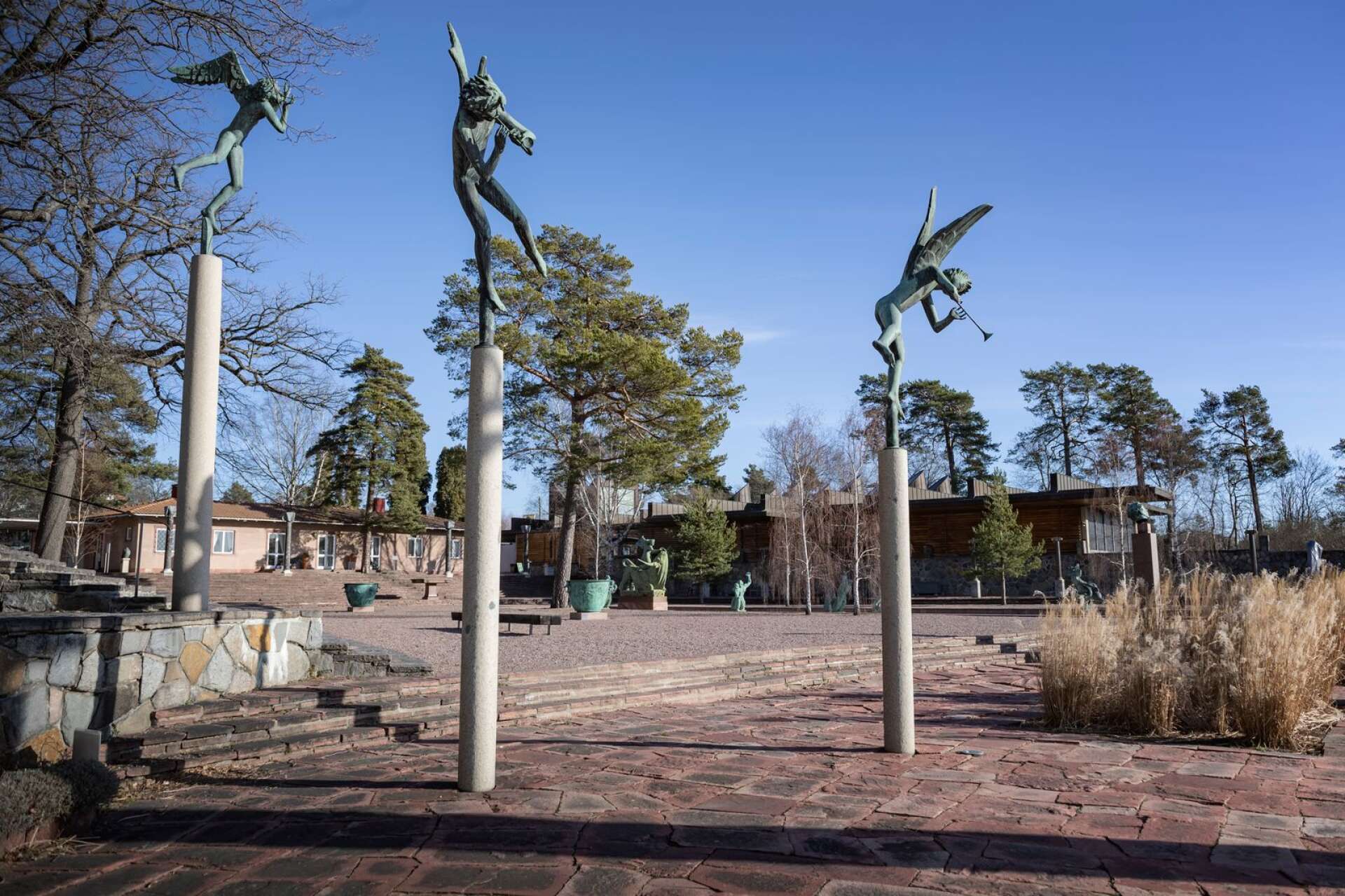 Skulpturer vid nedre terrassen på konstmuseet Millesgården på Lidingö. 