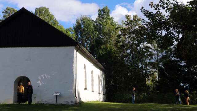 Tösse gamla kyrka är en av Dalslands medeltida tegelkyrkor.