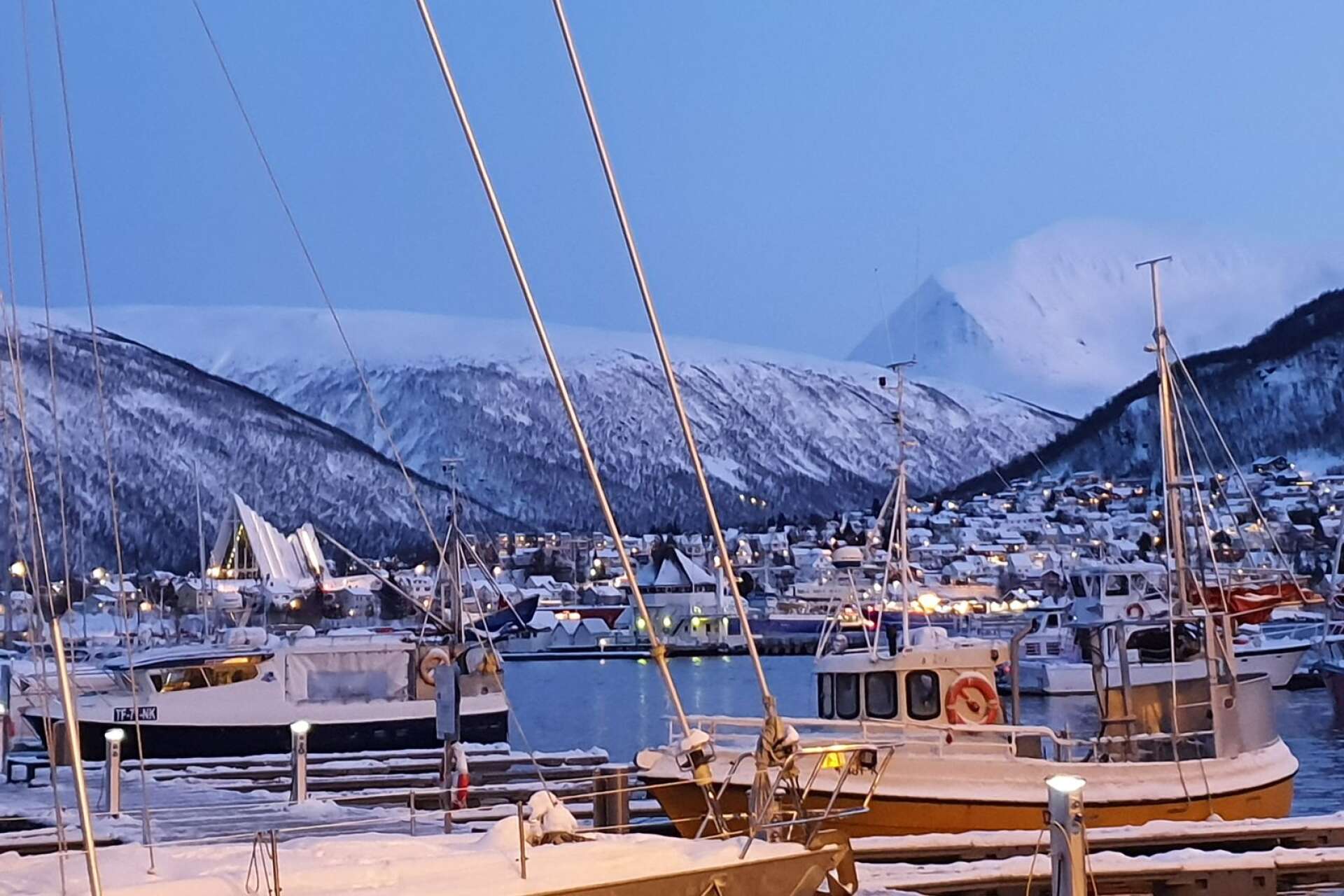 Tromsø står värd för den årliga konferensen Arctic Frontiers där forskare, politiker och sakkunniga möts för att diskutera situationen i Arktis.